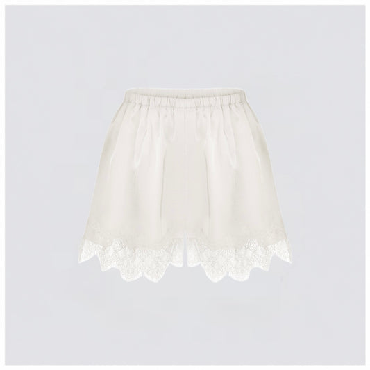 Classic lace milky mini shorts